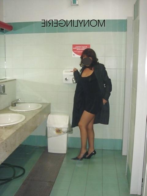 9P Monylingerie Toilet