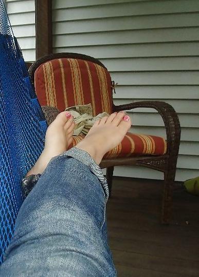 25P Sexy Feet & Toes