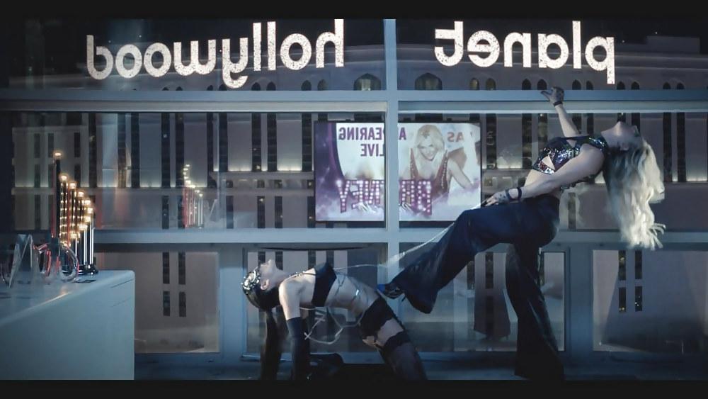 23P Britney Spears – Work Bitch Vidcaps