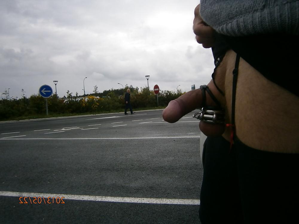 9P Exhibition in public masturbation flashcock outdoor