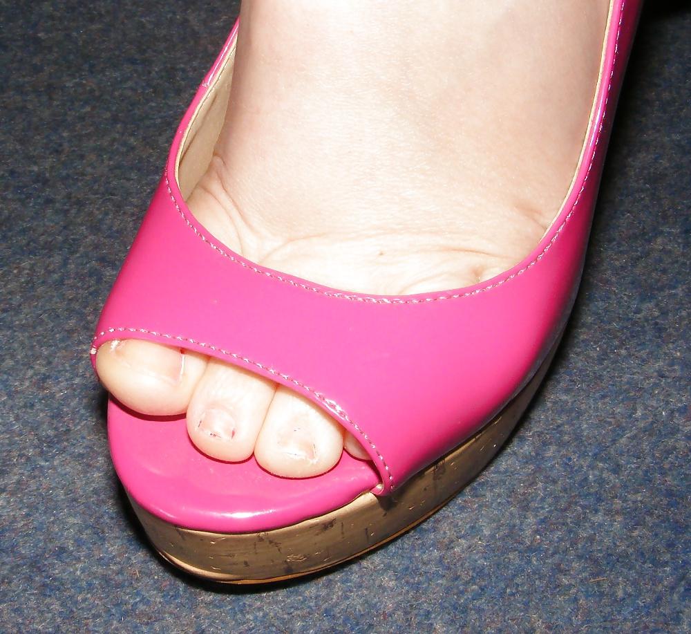 25P Feet and heels