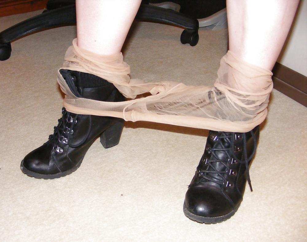 25P Feet and heels