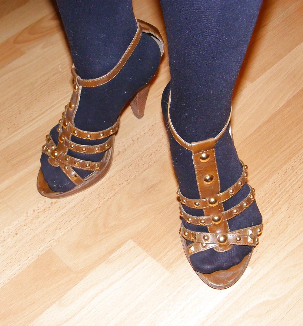 25P Feet and heels
