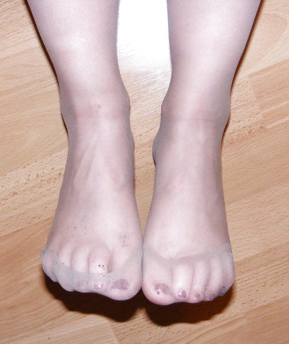 25P Feet and heels