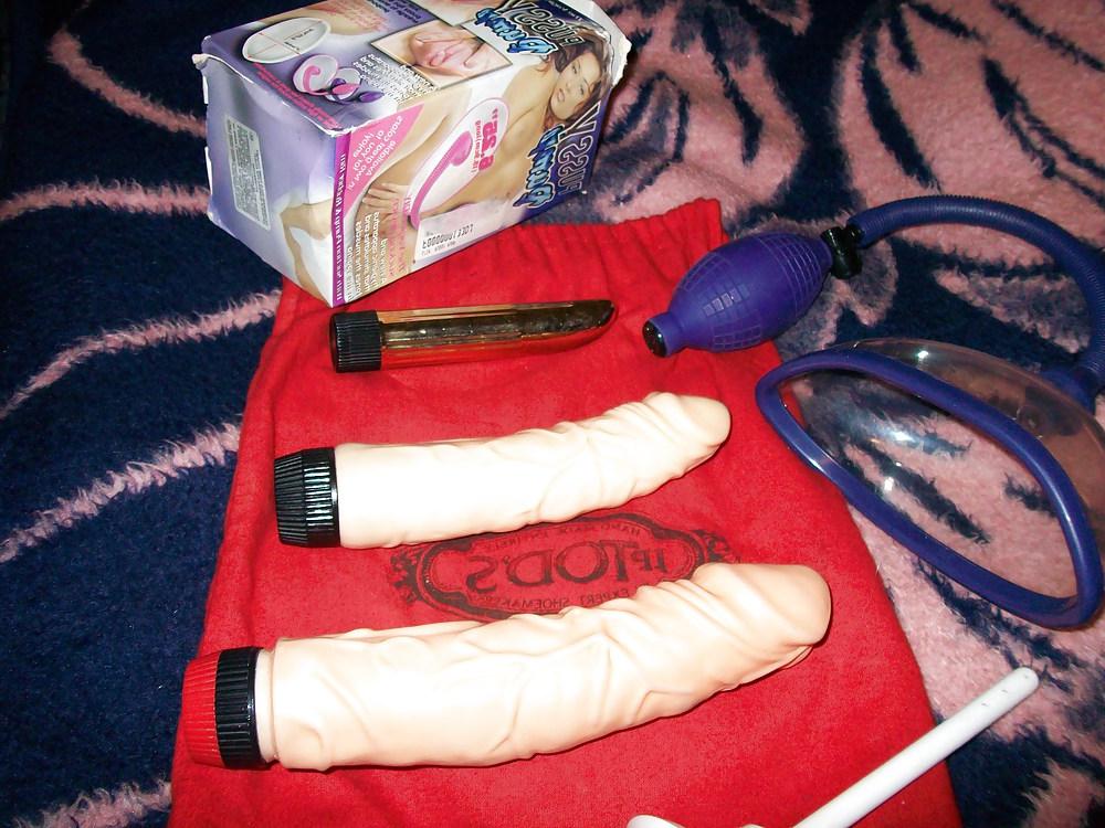 8P Toys