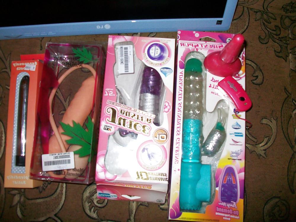 8P Toys