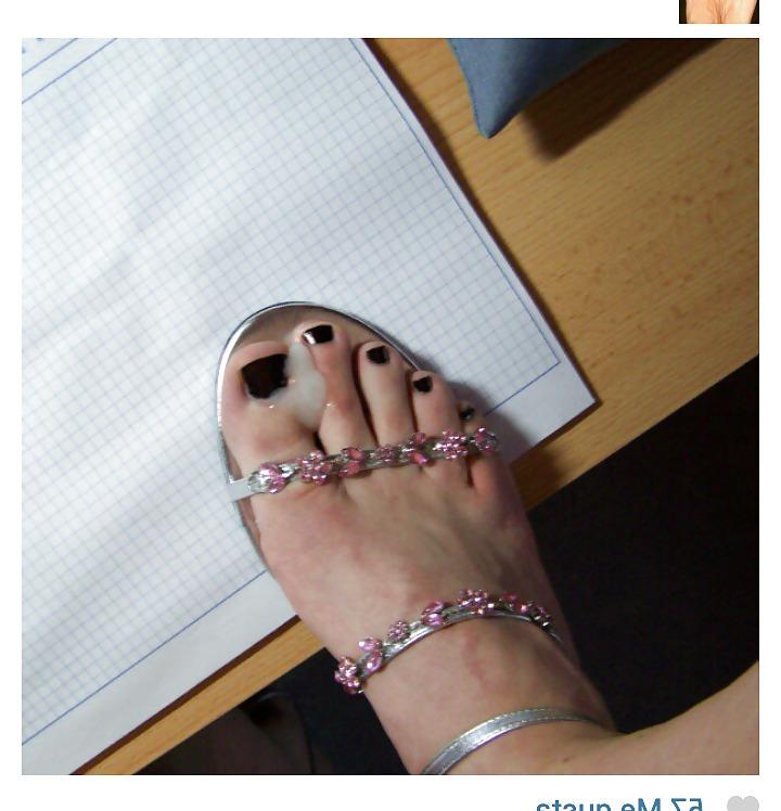 25P Instagram feet !