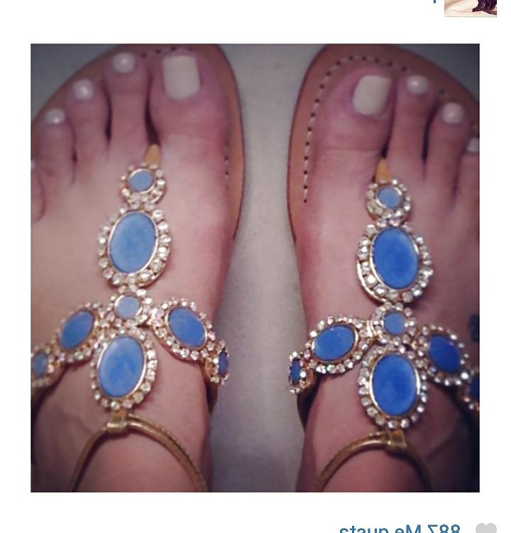 25P Instagram feet !