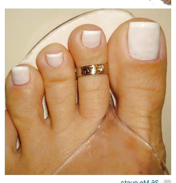 25P Instagram feet !