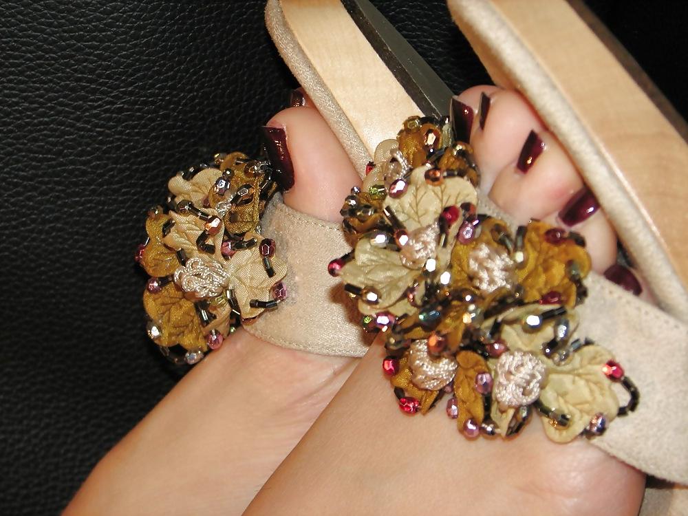 25P Beautiful feet and shoes