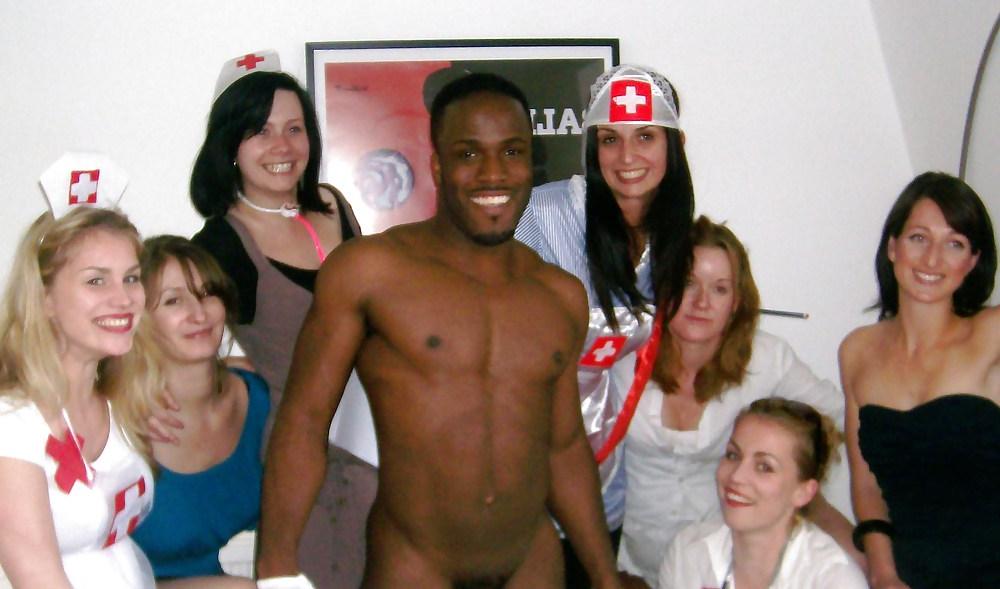 5P Women and cock 18 - Real CFNM art class