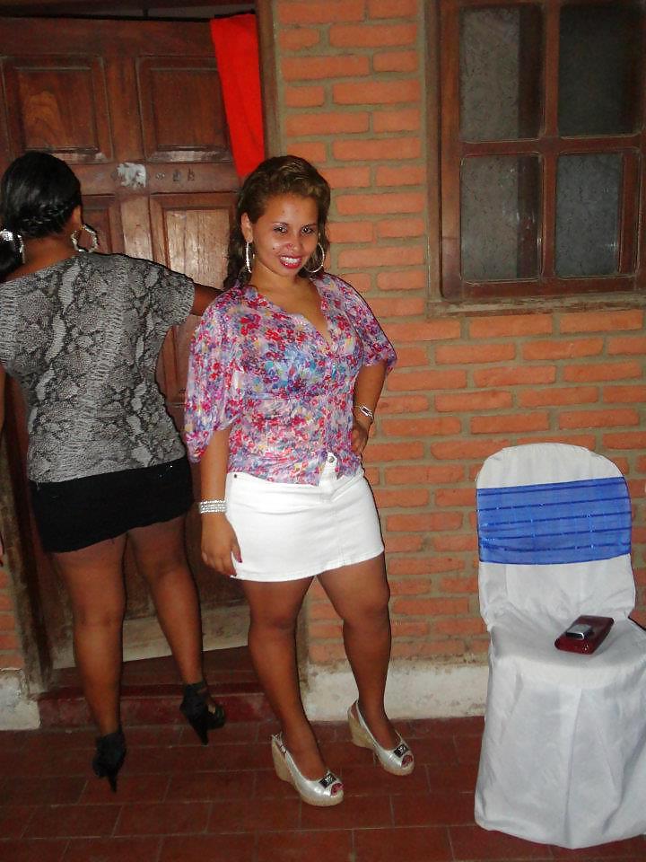 25P Chubby latina