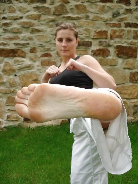 7P Women judo feet.
