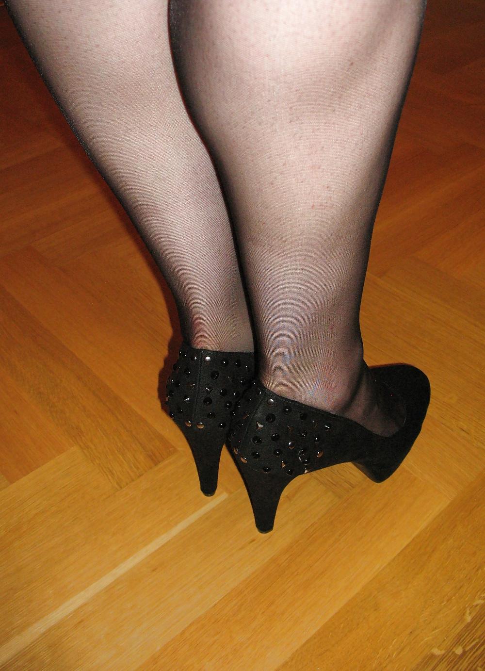 11P Sexy Feet & High Heels