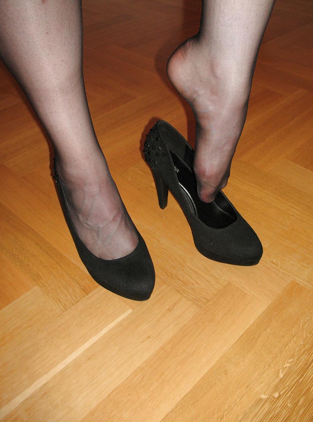 11P Sexy Feet & High Heels