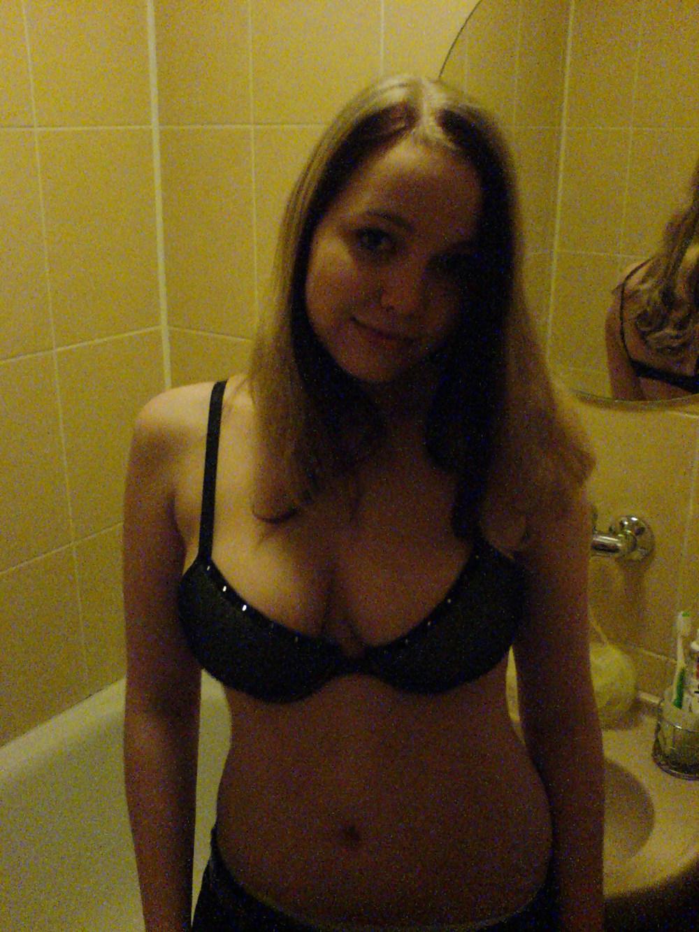 9P Czech Amateur Girl VII. 