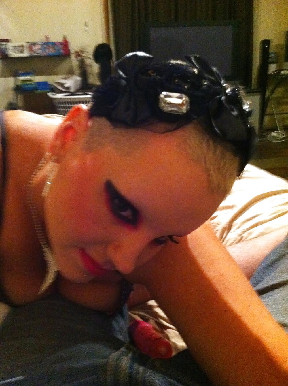 14P No Eyebrows Topless + some BJ action