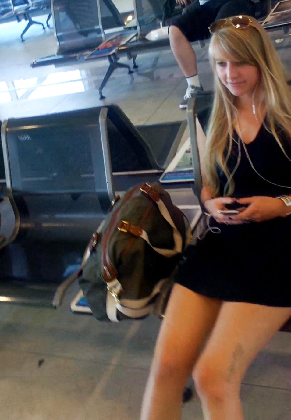 21P Czech blondie in short dress