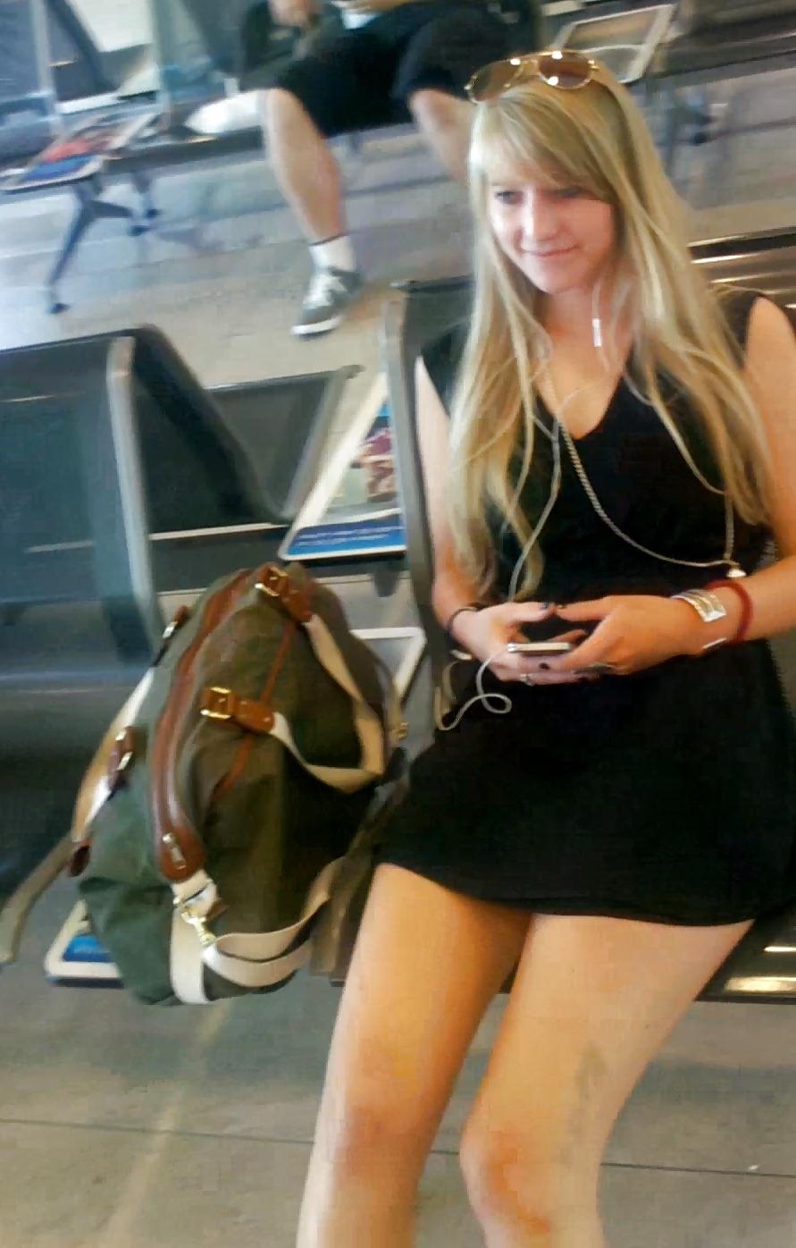 21P Czech blondie in short dress