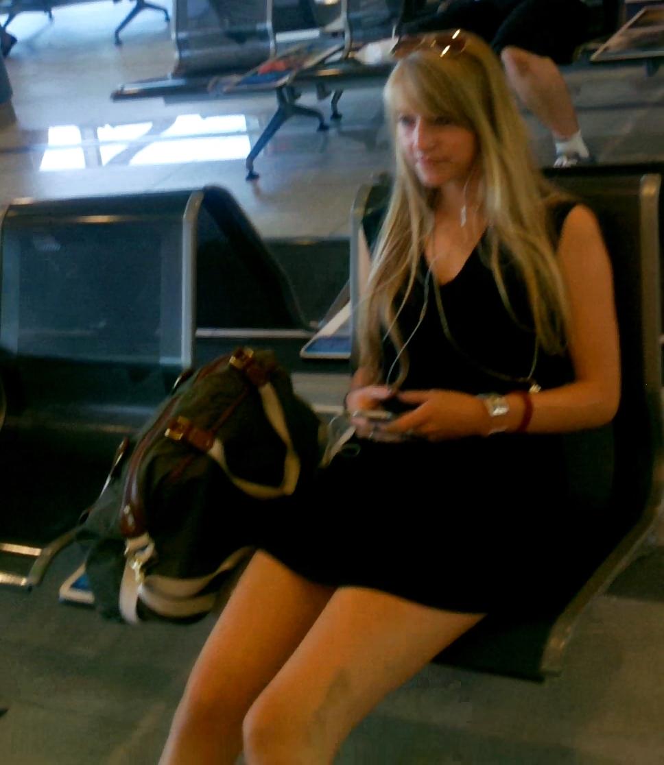 21P Czech blondie in short dress