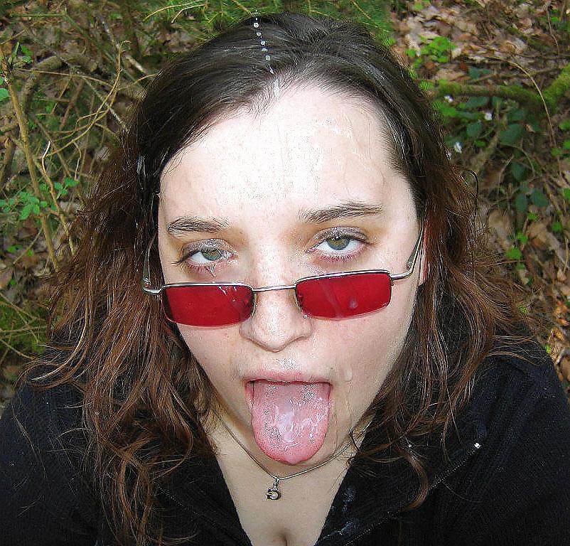 20P Cum and glasses 1.