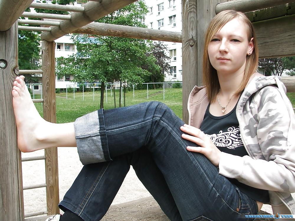 13P Feet & Socks