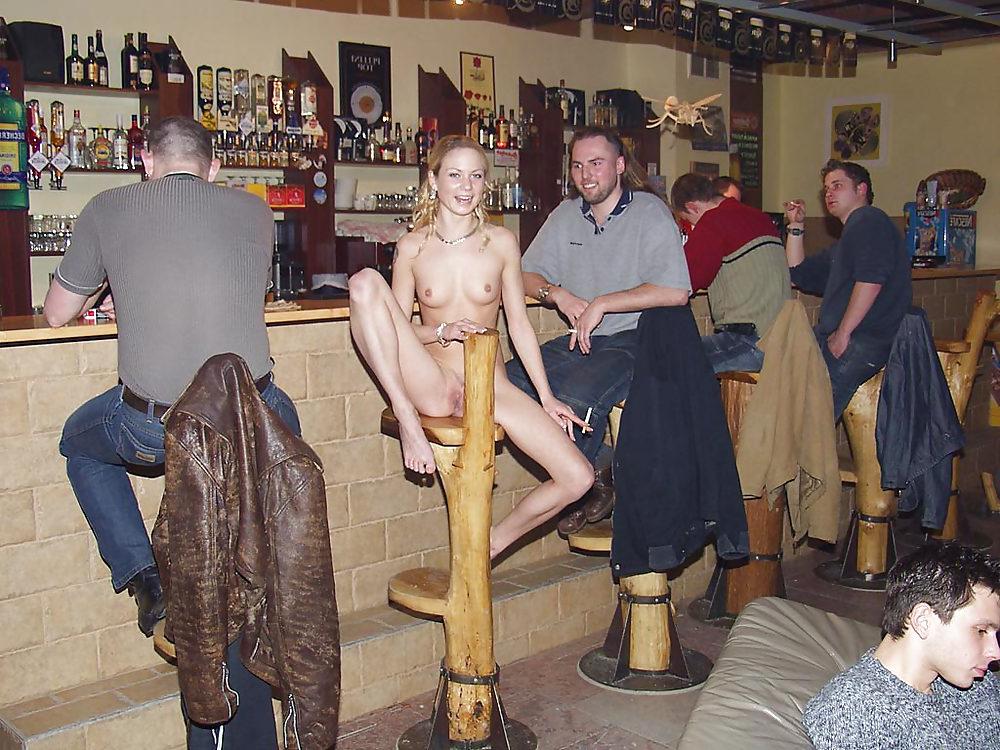 25P Nude in Public 3