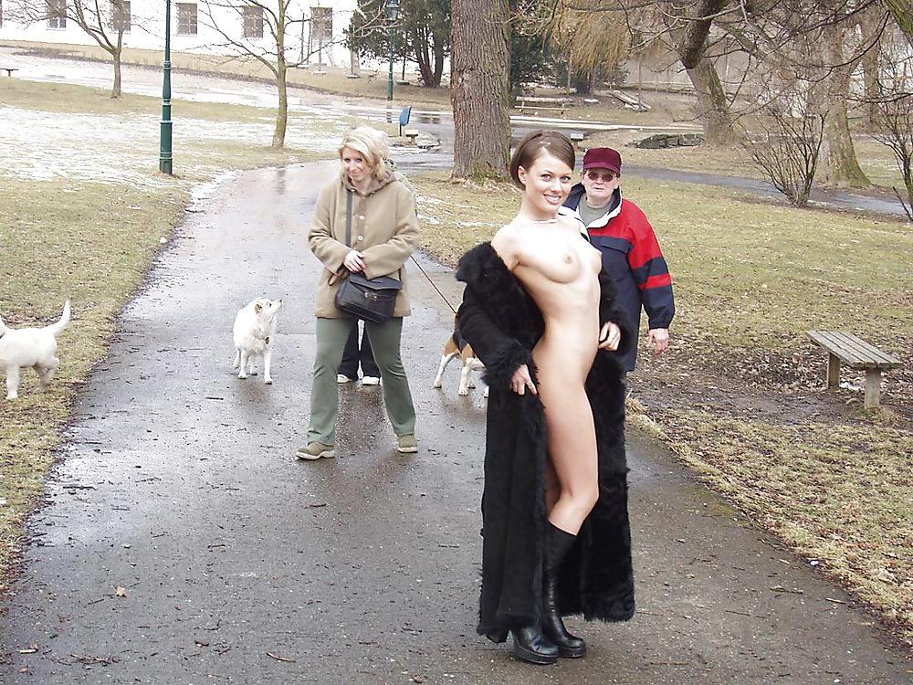 25P Nude in Public 3