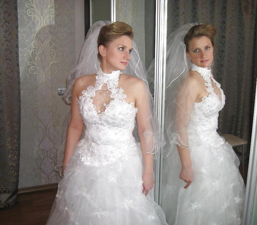 10P Here CUMS The Bride 09