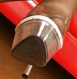 18P Beautiful female toes in sandals