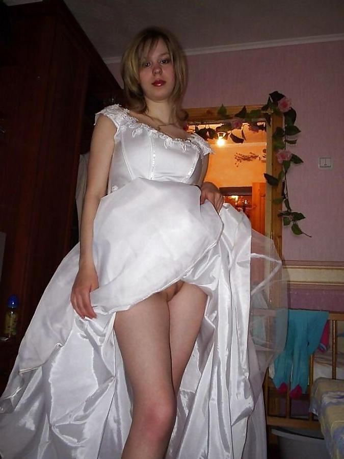 22P Here Cums The Bride