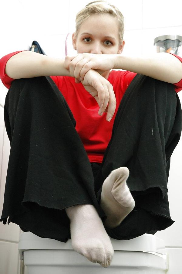 25P Feet & Socks -  German Girls