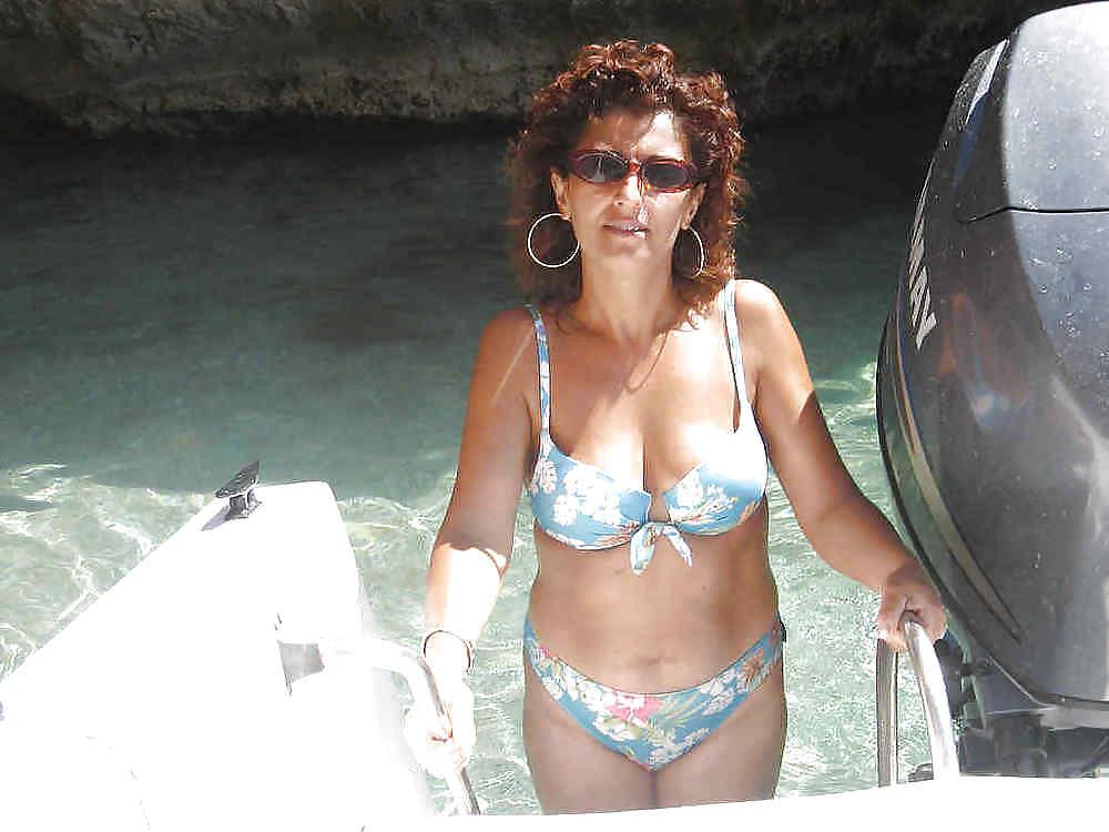 25P Real hot moms