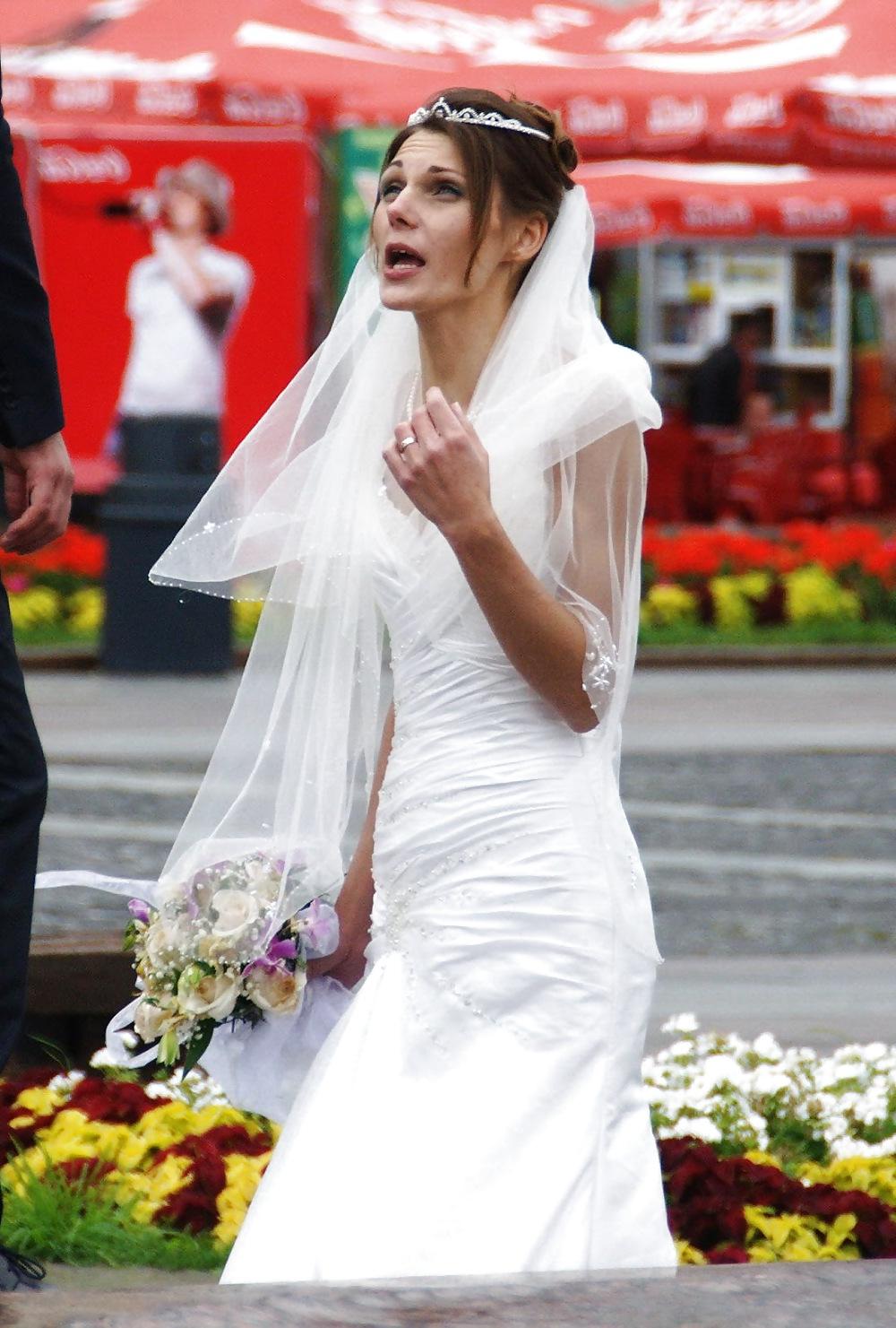 5P Sexy Bride oops