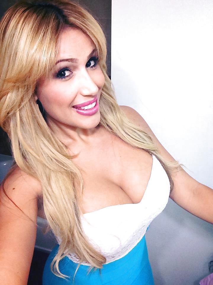 13P CUBAN SEXY BITCH WE WANNA FUCK