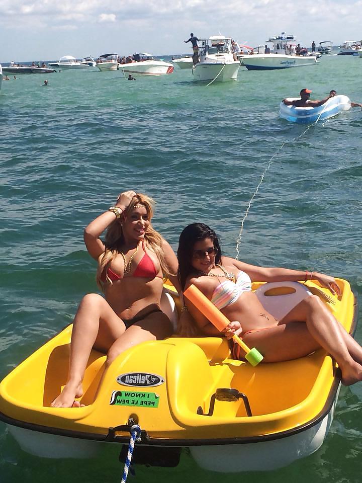 13P CUBAN SEXY BITCH WE WANNA FUCK