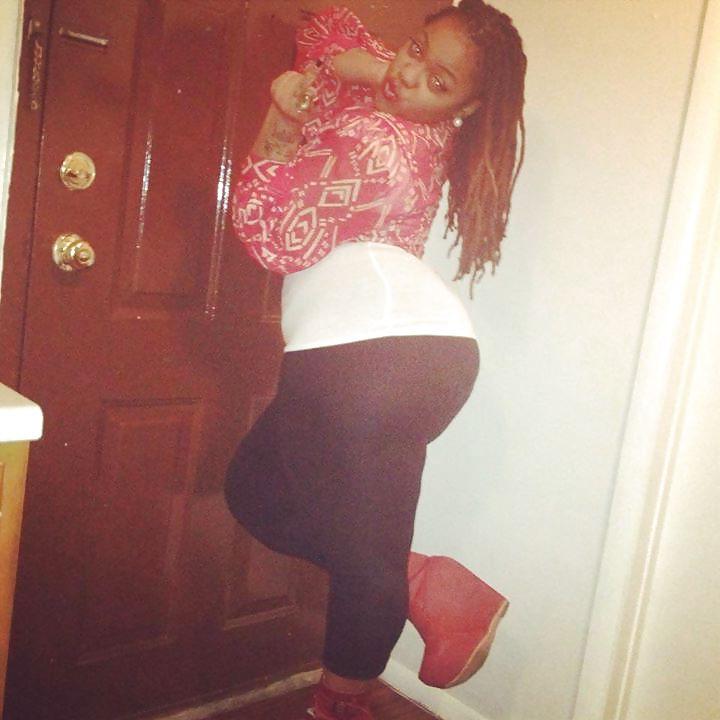 17P BIGGEST THICKEST ASS IN AMERICA!!! nice young teenage bitch