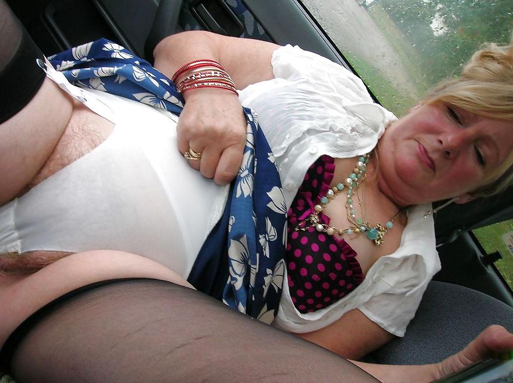 25P Real wives and girlfriends in stockings 2