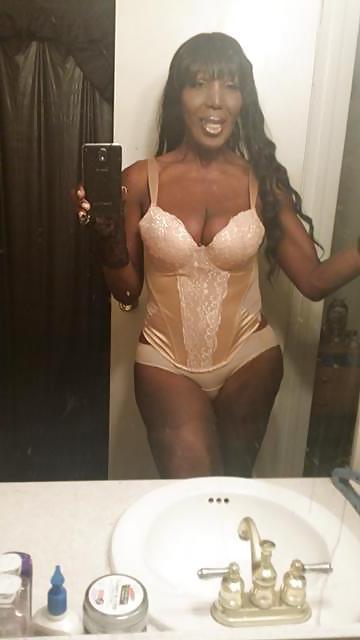 25P BLACK TRANNY