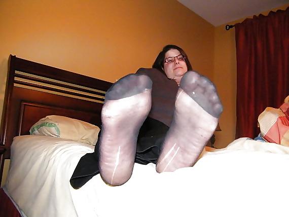 25P Nylon feet 28