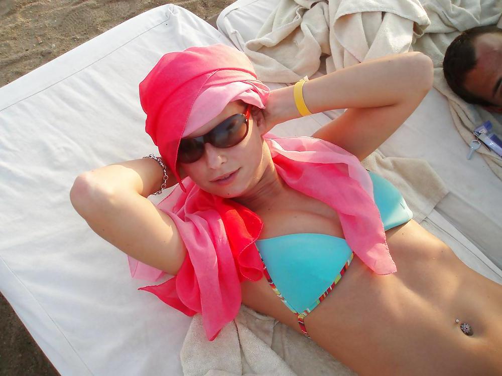 25P Topless in Egypt