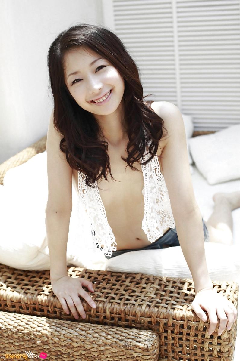 25P Two Cute Japanese Lesbians