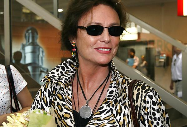 17P Jacqueline Bisset-Mature Hollywood Goddess