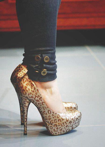 25P Feet and Heel Fetish 18