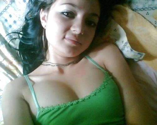 17P Arab Cute Girl 