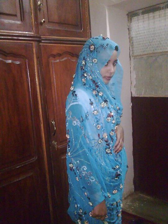 17P Arab Cute Girl 