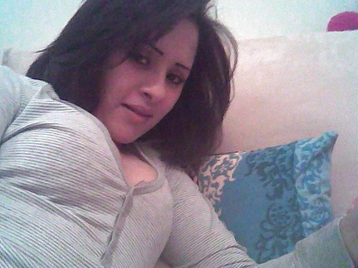 11P Some tunisian bitch