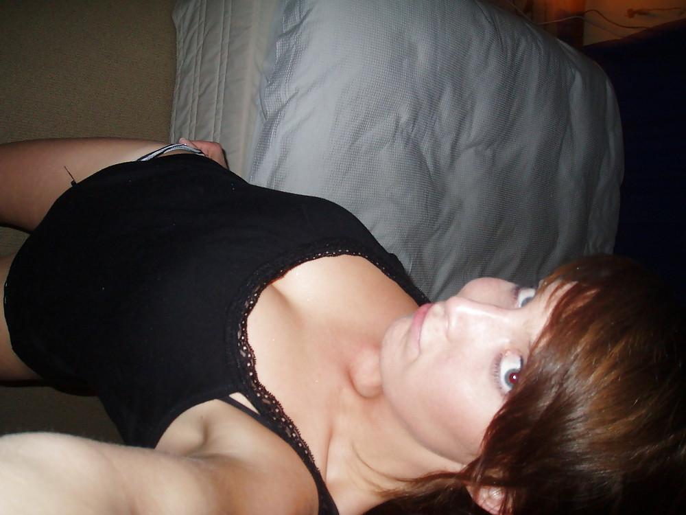 25P Cute ExGF Topless