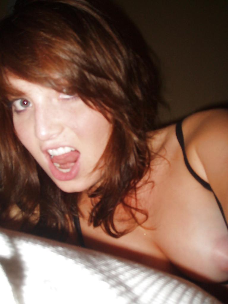 25P Cute ExGF Topless