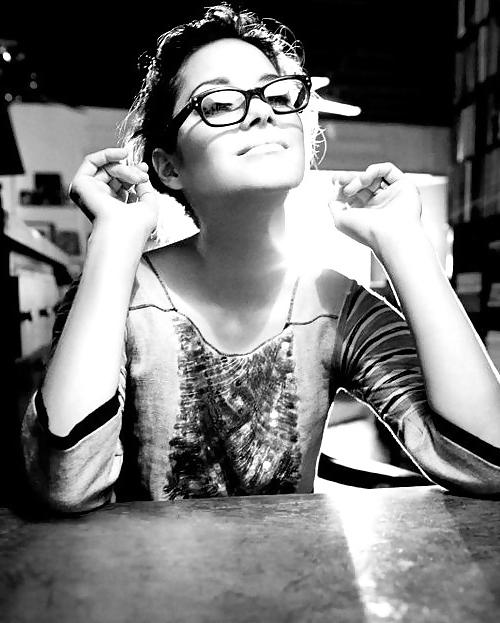 25P Love Those Glasses!